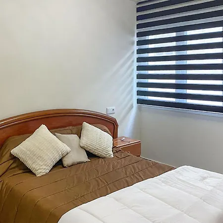 3 Bedroom Amazing In Daire Luanco